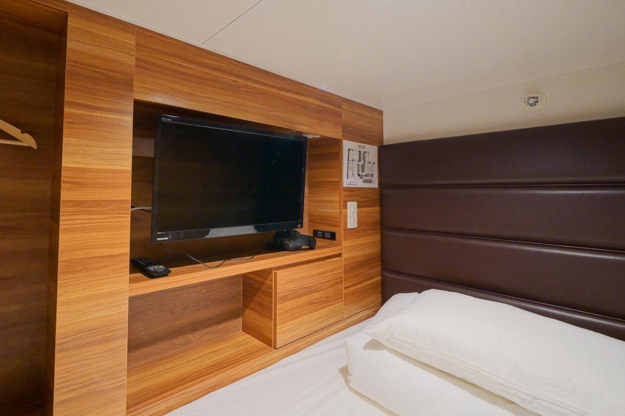 Hiroshima No Oyado Hotel Exterior photo